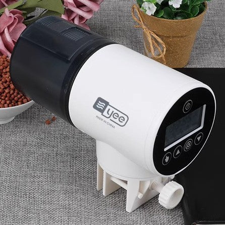 Feeding Made Fun with the Feeder Fish Tank Intelligent Timing!