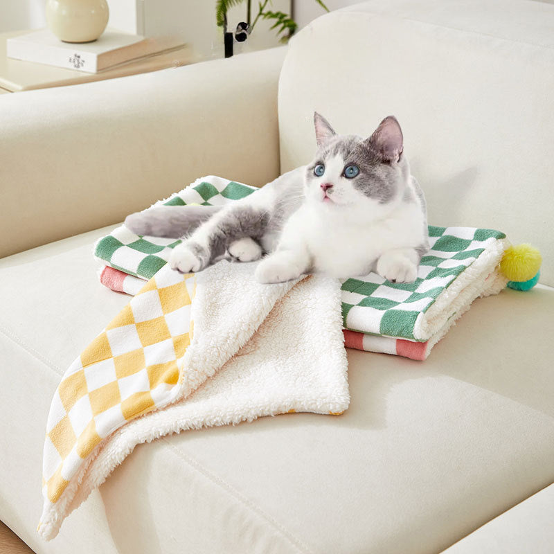 Comfortable Bed For Cats Dogs Plush Pet Blanket
